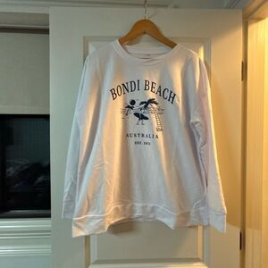 ⭐️ 5 For $25 Bondi Beach Graphic (L)